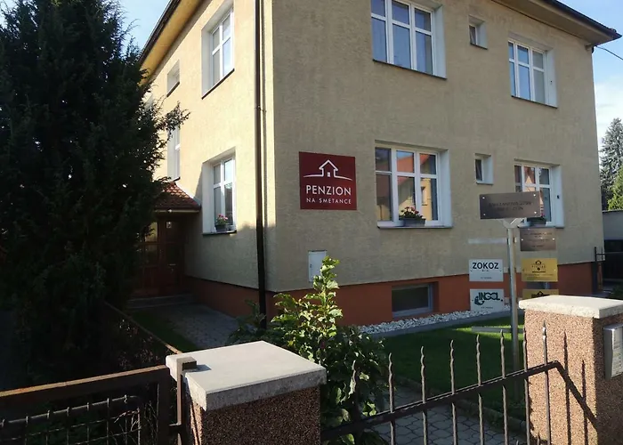 Pensión Na Smetance